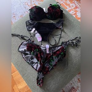 Savage Fenty lingerie set- velvet rose design